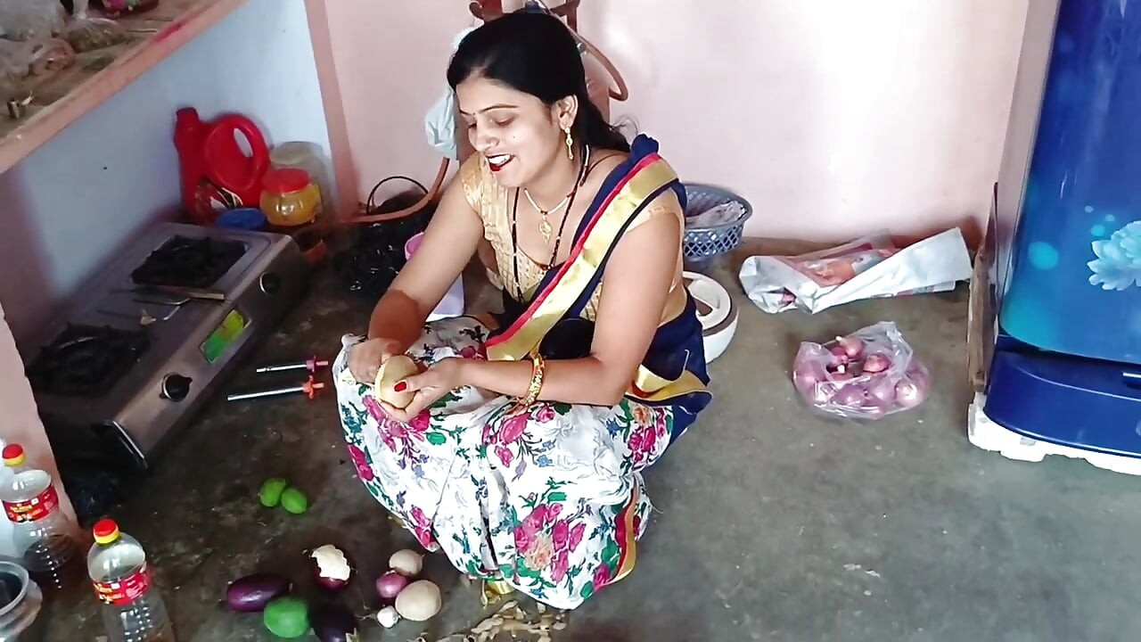 Bur me ungali karte chacha ne pakda aur chod diya