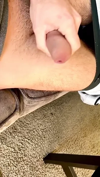 short clip of daddy precumming and cumshotting