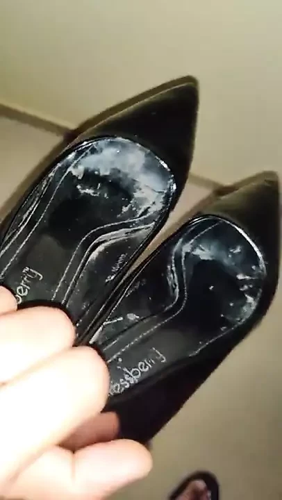 Hot 19 year old's black pumps borrowed for a few hours