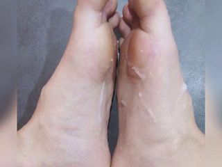 Meus pés cobertos de porra (compilação de fotos)