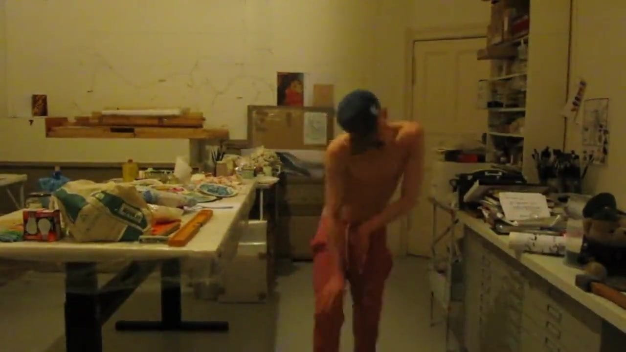 TWINK IS ALWAYS HUNGRY FOR RAW COCK