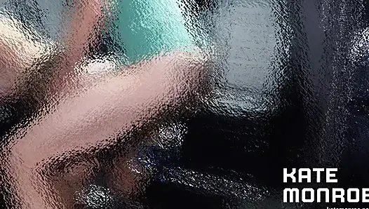 Мачеху Kate Monroe лижет и очерняет пасынок в машине!