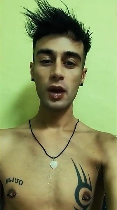 Middle Eastern Tongue Spit