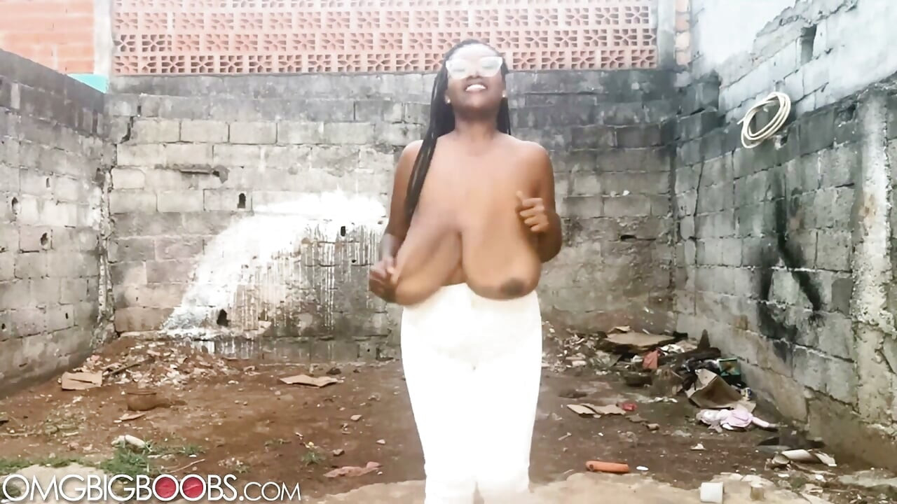 Saggiest tits bouncing