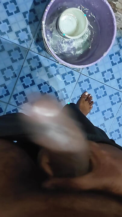Tamil10inches BBC sexy piss show