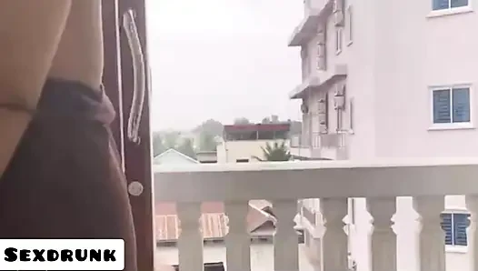 Ofis arkadaşımla ilişki yaşıyorum