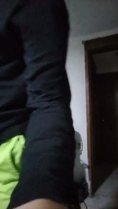 buttock showing himself as he wants
