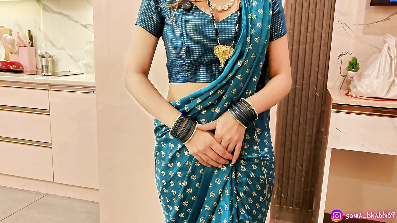insta reel influencer landlord fuck hard by her own building plumber. in hindi
