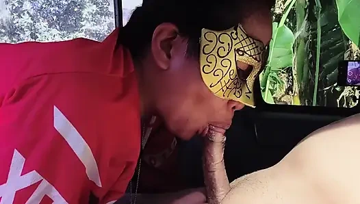 Trying Outdoor Car Blowjob