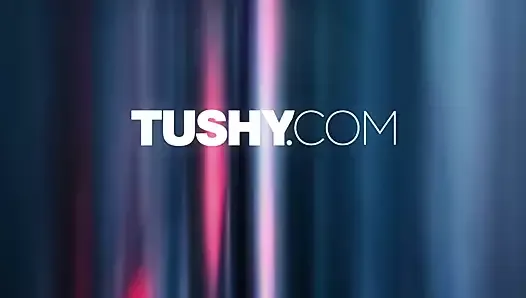 TUSHY тинки Jillian Janson и Rebel Lynn делают анал