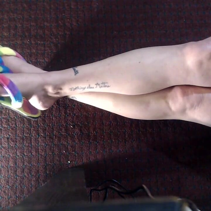 Flip flop ankles crossed