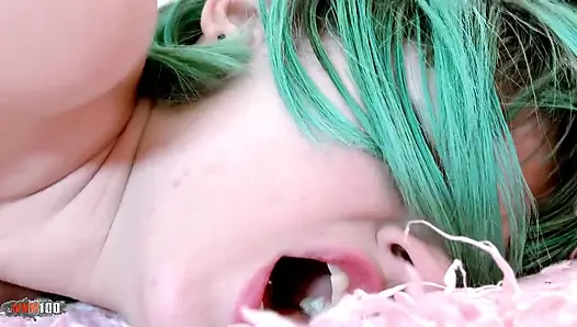 Brezilyalı eris maximo sakso ve havuz çocuğuyla yüze boşalma - sert seks