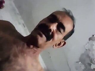 Un papa pakistanais avec une grosse bite baise