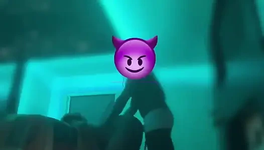 Ей Нравится Тверкать Перед Трахом