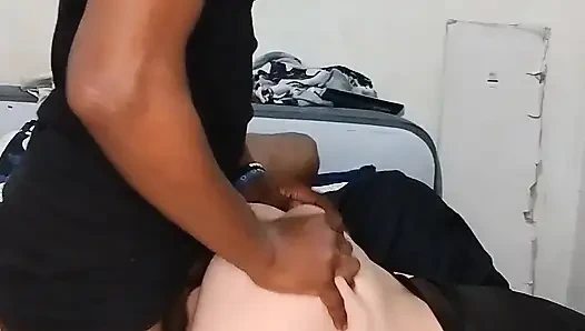 Back shots führen dazu, auf ihre hübsche muschi zu kommen!