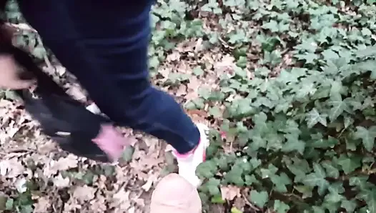 Pompé dans la forêt