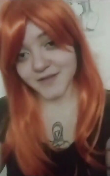 雙截肢美女用她的美色取悅你
