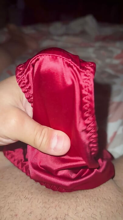 Juicey silky red panties