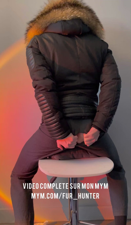 ripped my pants, wearing my giant fur colalr