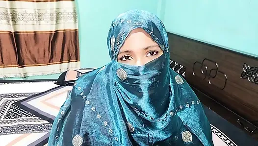 Tesettürlü üvey kız kardeşimin amını siktim.