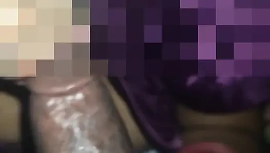 Evli kadın koca yarağı emiyor