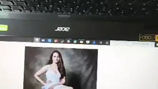Sinhá porn video – My first cock tribute on sonakshi sinha
