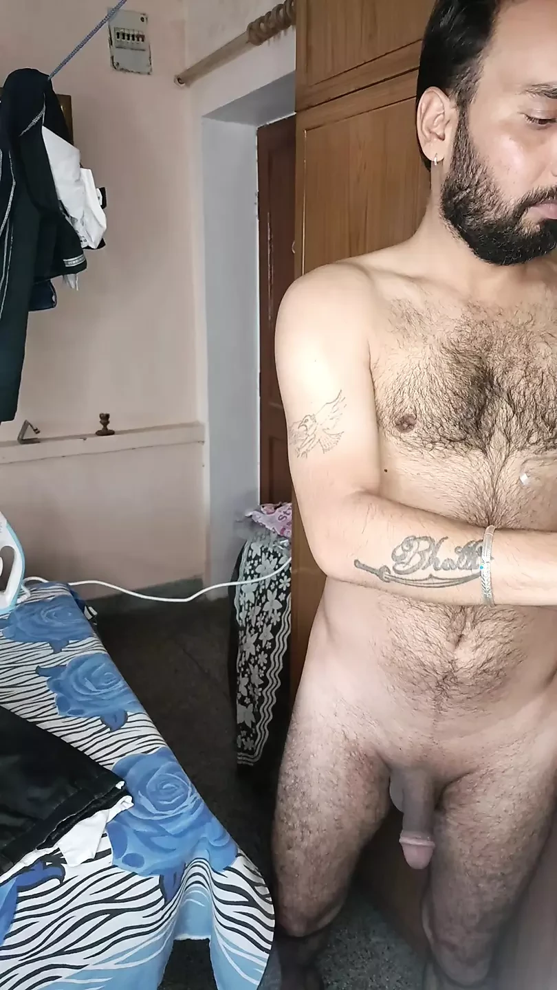 Indian young hairy boy enjoy live sex with friends do iran