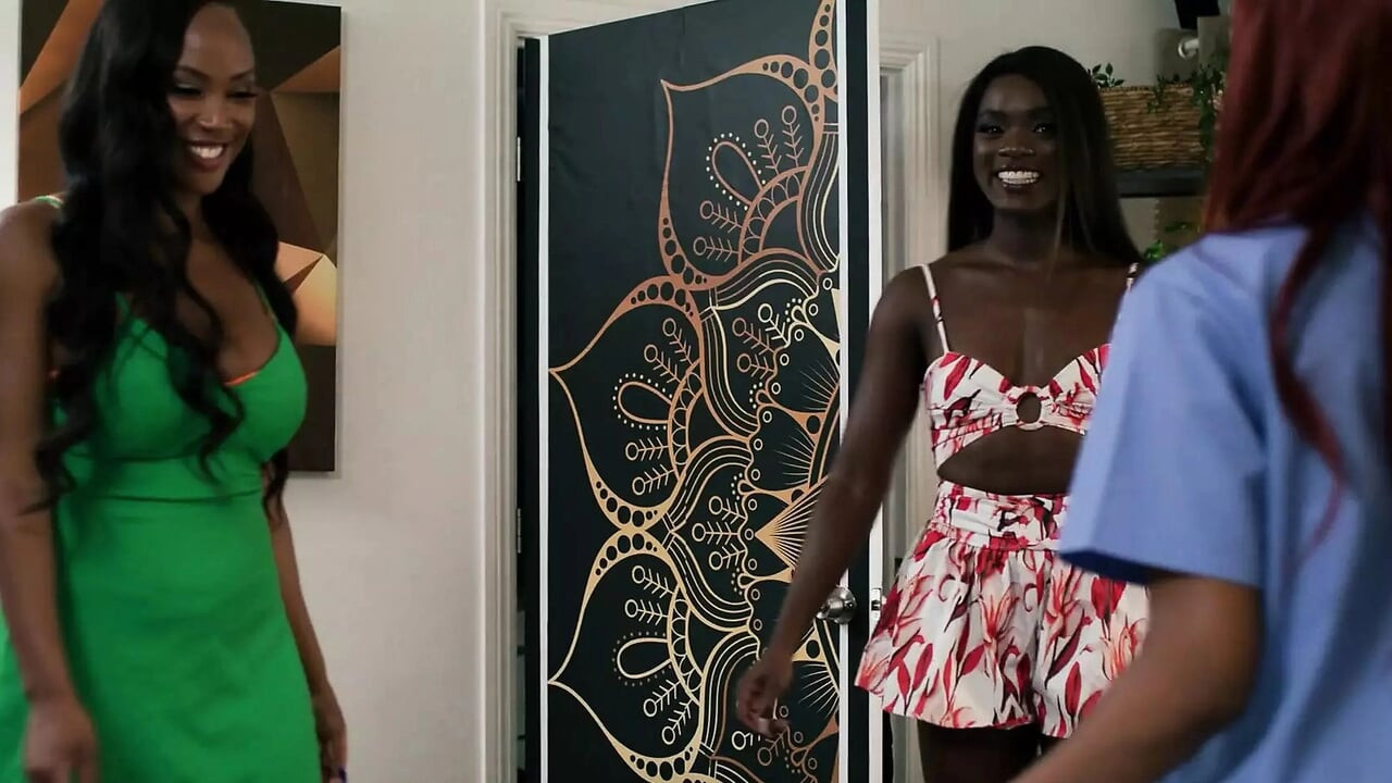 ALL GIRL MASSAGE - Benefit Massage Turns Into Hot Threesome Sex With Three Ebony Lesbians