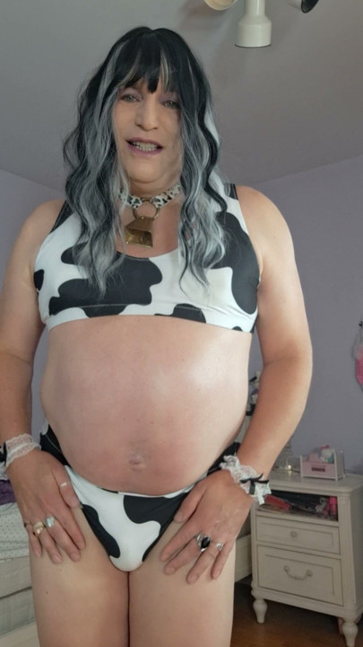 Proud to be his fatty hucow! Can I mooo for you?