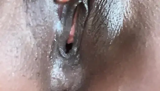 Cumin with this bitch pussy