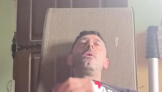 Straight guy jerks off in a hammock