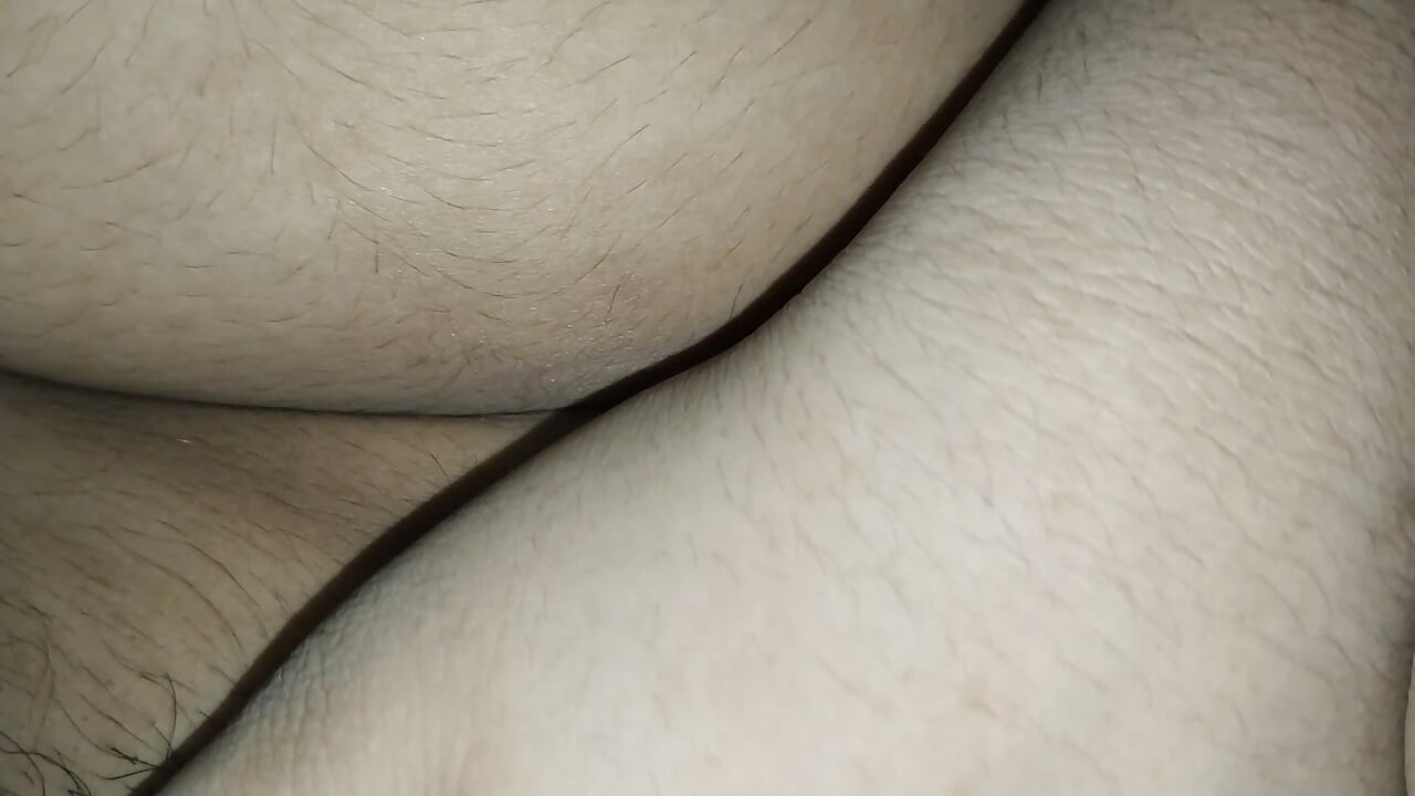 Gadis desi mengobel memek telanjang penuh