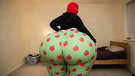 Big Ass stepaunt Teasing Me in the Bedroom