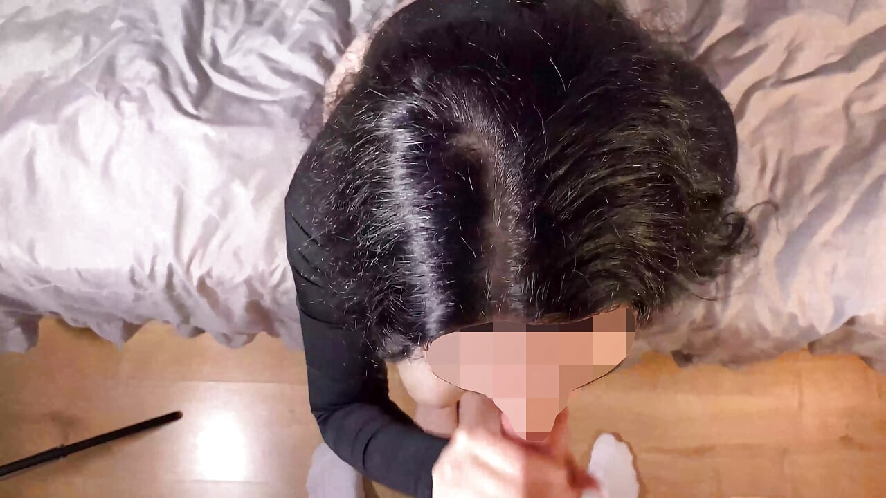 18yo schoolgirl traded her virgin pussy for a promise