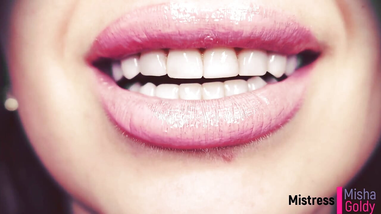 Solo 2 minutos de mierda para correrme mientras adora mis labios y tetas
