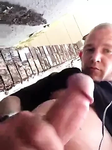 STR8 COUNTRY GUY NEEDS HIS DICK SUCKED