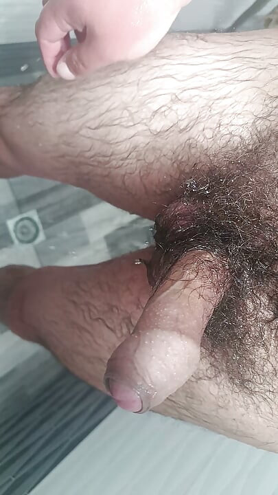 Meando en la ducha