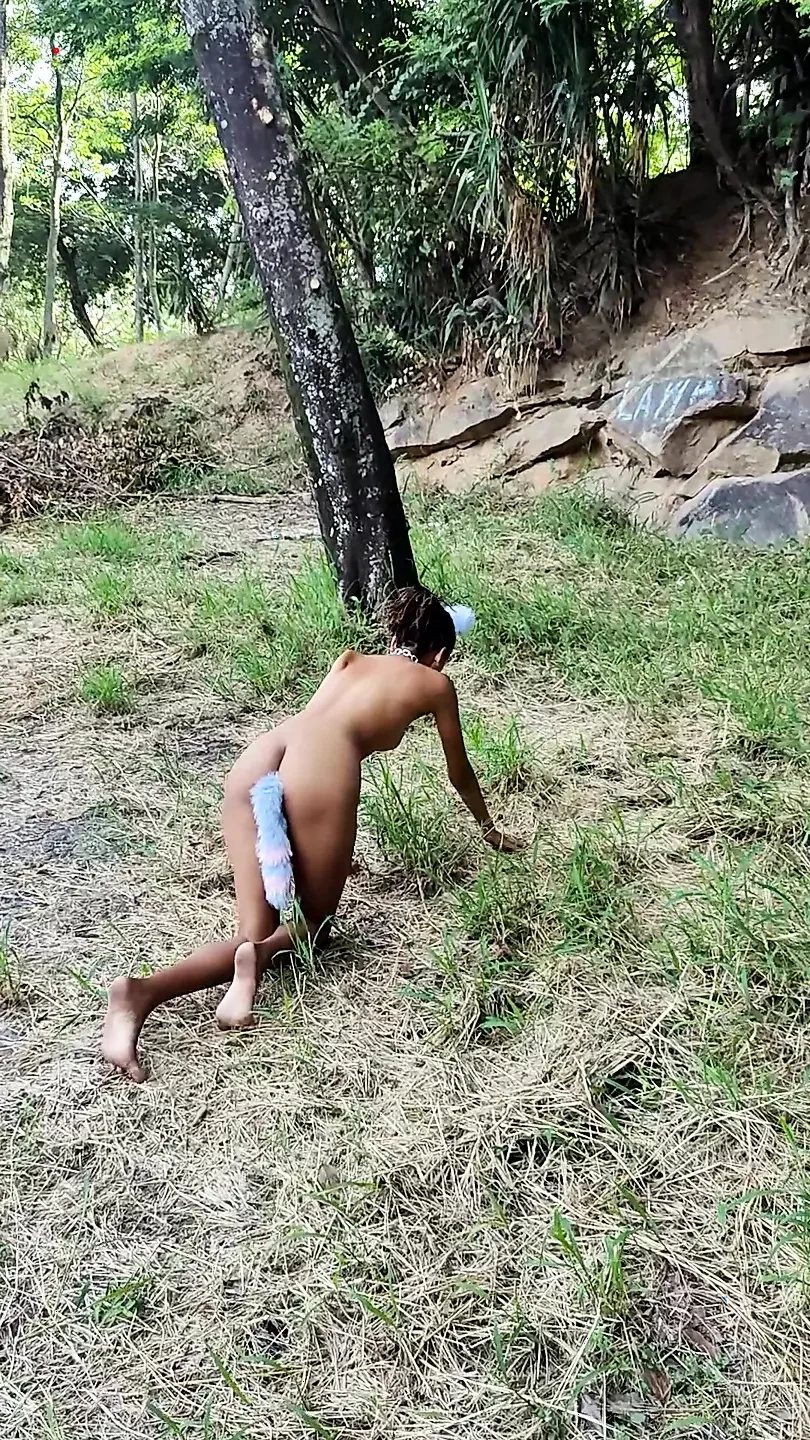 Бұзылған әйелдің порно фотосуреті