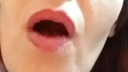 61 Throwback ke 2018 dari DawnSkye1962 aku merokok dan kamu membelai