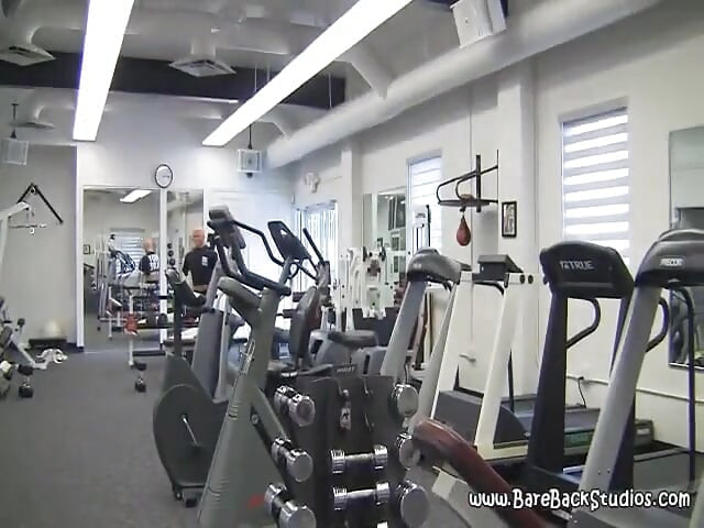 Cory Chase spor salonunda ratz