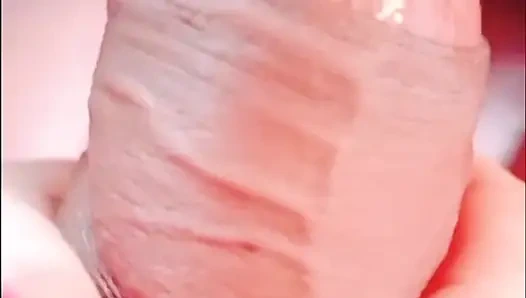 Sabrina deliği ağzına alıyor ve tüm dölleri yutuyor