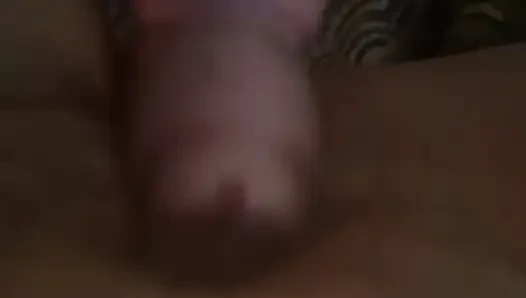 Şişman sıkı amcığıma dildo sokuyorum