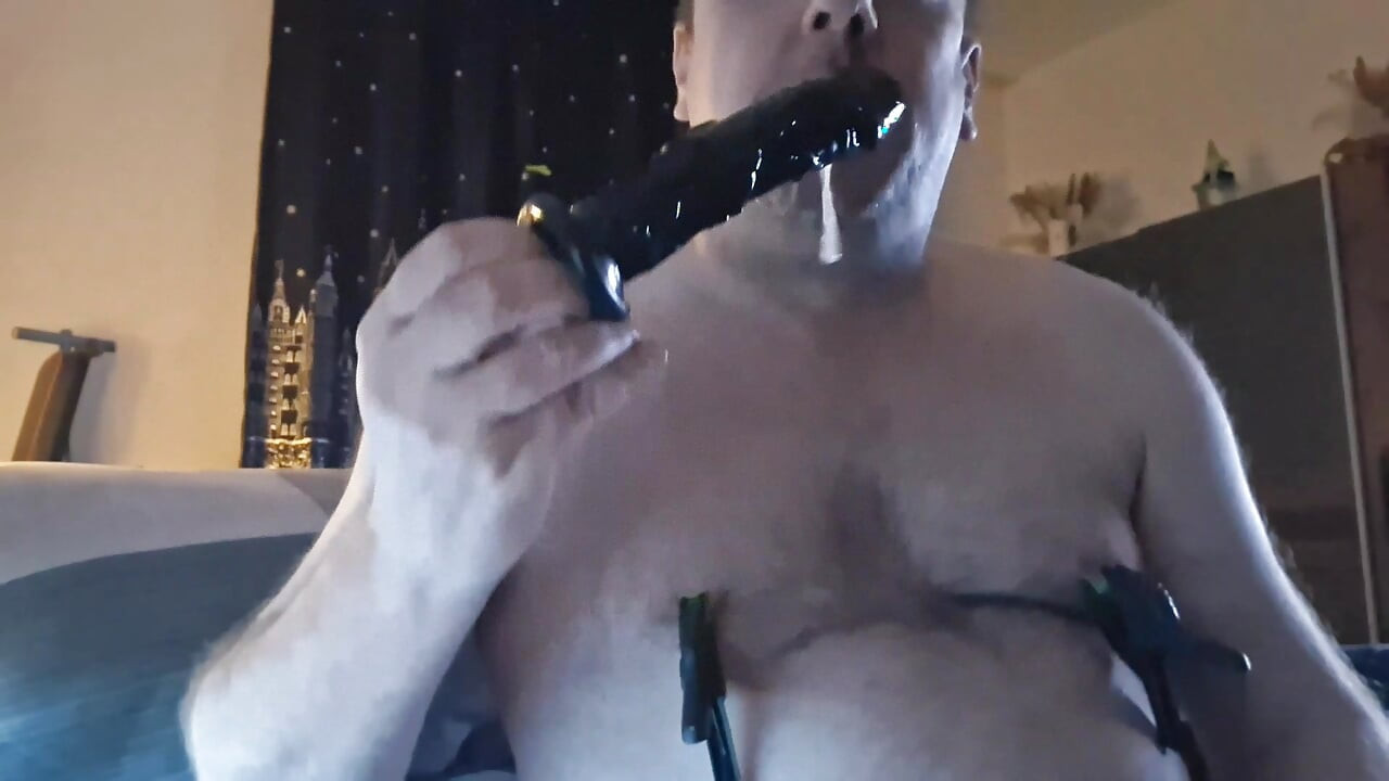 Βαθιά λαρύγγι - BBC βαθιά στο λαιμό