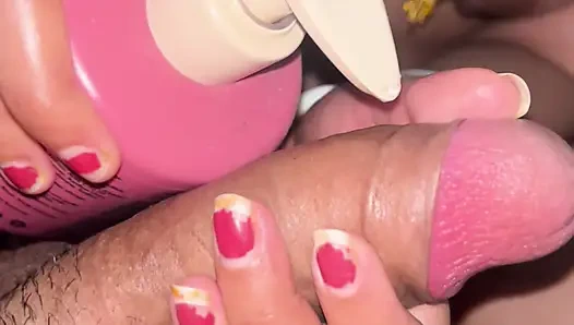 Hintli kız arkadaş buraya gel dedi ve ben hayır diyemedim