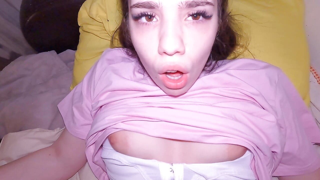 Stepsister Fights Boredom with Her Pussy