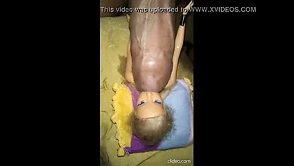 Barbie bebek iris oral seks ve boşalmak