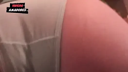 Снимаю на видео трах с замужней женщиной с розовой киской и задницей