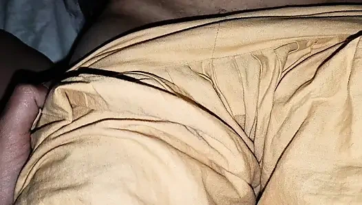 ИНДИЙСКАЯ АЗИАТСКАЯ ДЕЗИ С КРАСИВОЙ ПОДРУГОЙ, ХАРДКОРНО ТРАХАЕТСЯ С БОЙФРЕНДОМ.