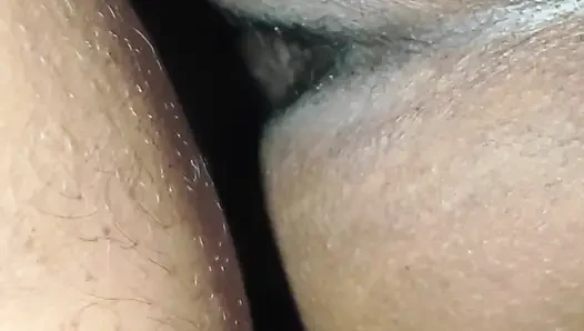Bugün sakso çekiyor, önden ve arkadan sikişiyor
