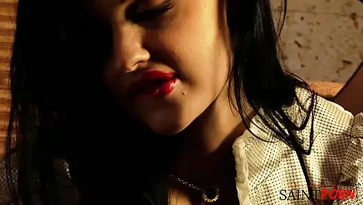 Aletta Ocean öyle ya da böyle amını yediriyor